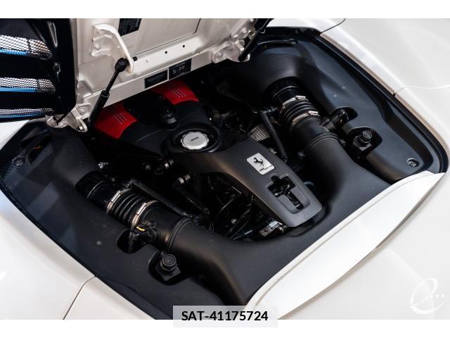 Ferrari 488 Spider 2017-08 7814729-10