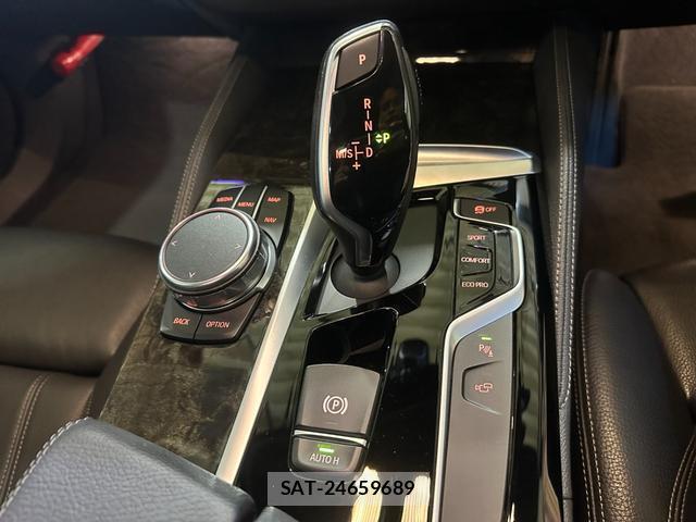 Bmw 5 SERIES 2017-08 7814107-11