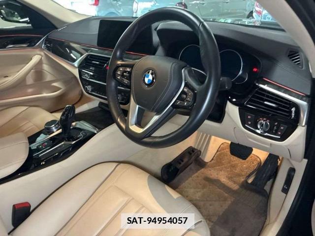 Bmw 5 SERIES 2018-03 7815160-7