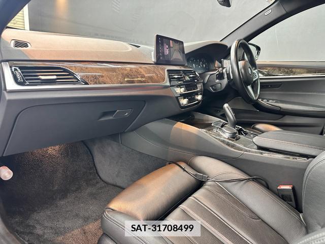 Bmw 5 SERIES 2018-12 7816865-11