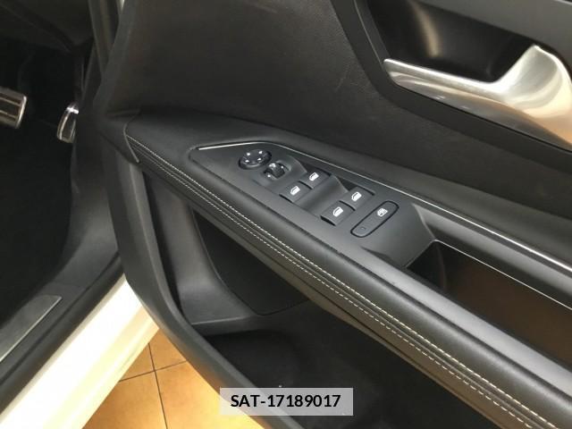 Peugeot 5008 2019-01 7817798-18