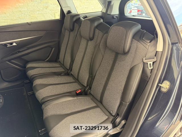Peugeot 5008 2017-10 7818946-10