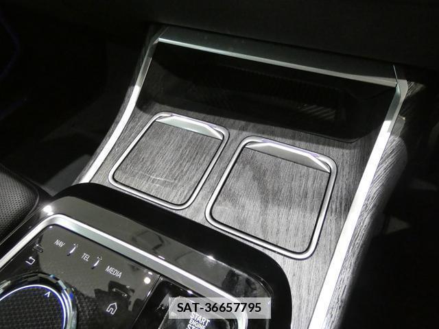 Bmw 7 SERIES 2023-03 7813598-12