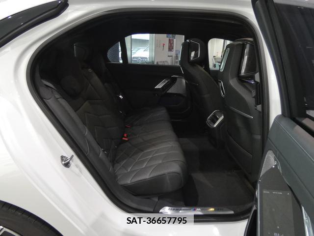 Bmw 7 SERIES 2023-03 7813598-19