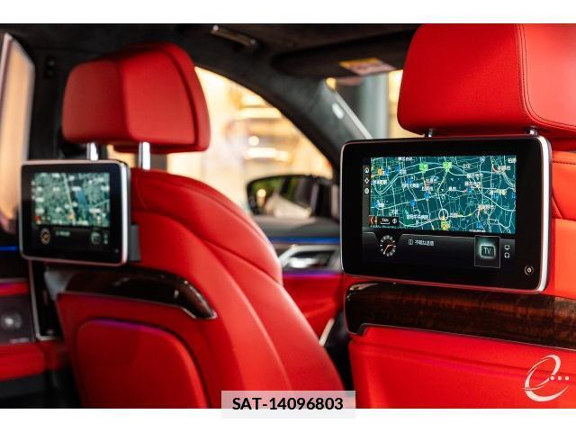 Bmw 7 SERIES 2018-01 7814732-9
