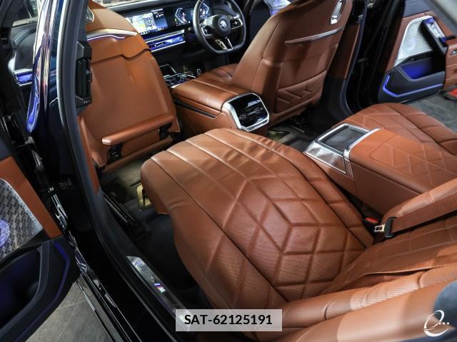 Bmw 7 SERIES 2023-03 7814763-5