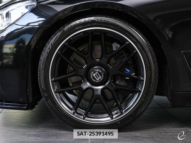 Bmw 7 SERIES 2017-07 7814768-8