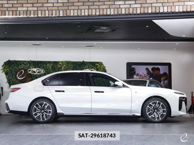 Bmw 7 SERIES 2023-11 7814785-10