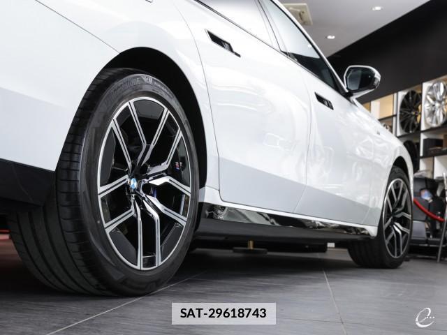 Bmw 7 SERIES 2023-11 7814785-13