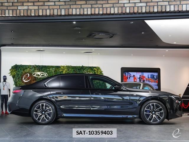 Bmw 7 SERIES 2023-04 7814788-9