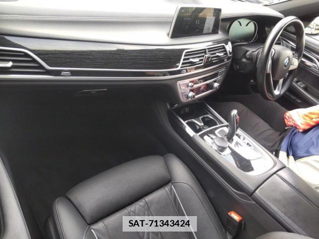 Bmw 7 SERIES 2017-08 7814984-2