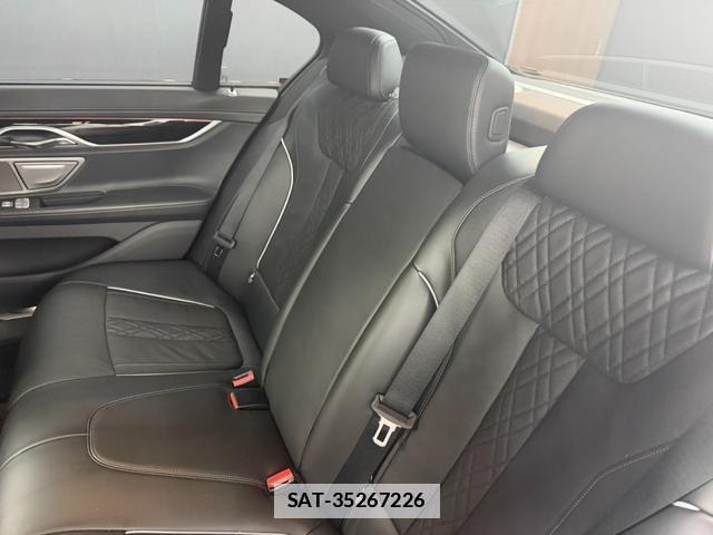 Bmw 7 SERIES 2016-01 7816886-14