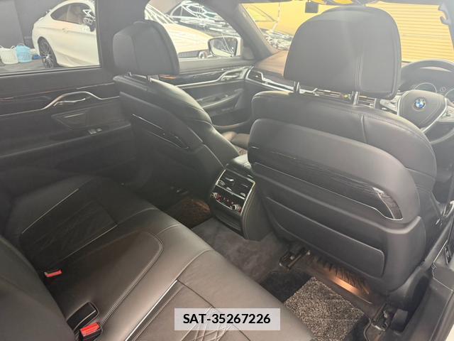 Bmw 7 SERIES 2016-01 7816886-16
