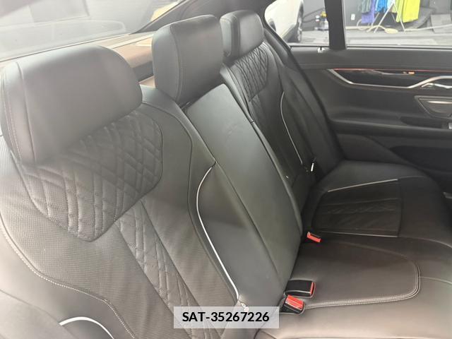 Bmw 7 SERIES 2016-01 7816886-17
