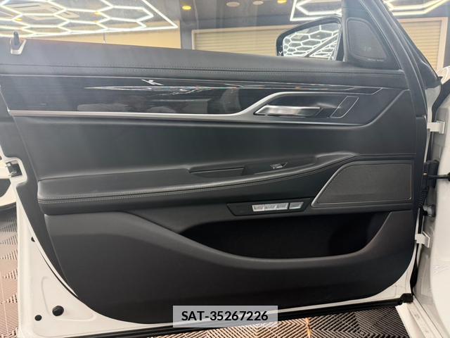 Bmw 7 SERIES 2016-01 7816886-8