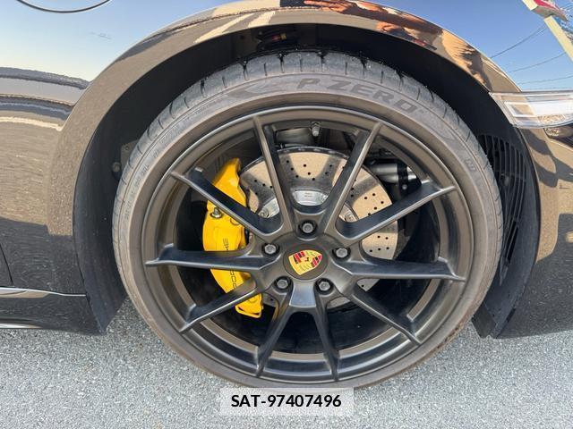 Porsche 718 Cayman 2021-05 7816777-10