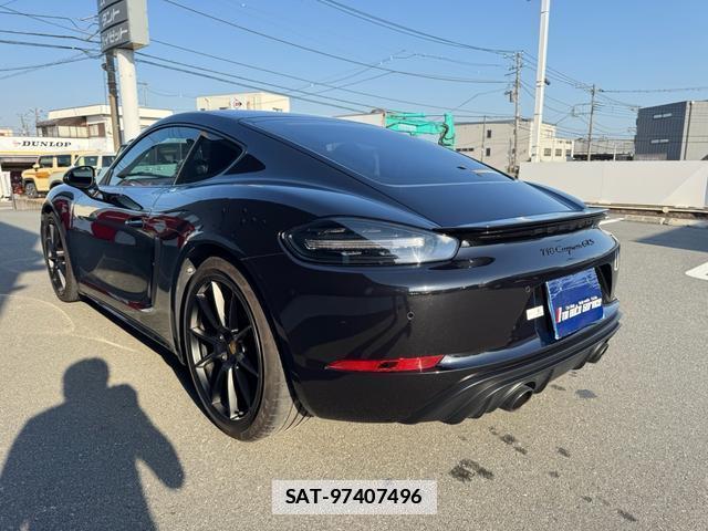 Porsche 718 Cayman 2021-05 7816777-14