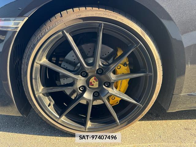 Porsche 718 Cayman 2021-05 7816777-3