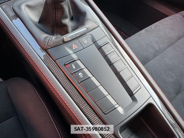 Porsche 718 Cayman 2022-12 7822815-16