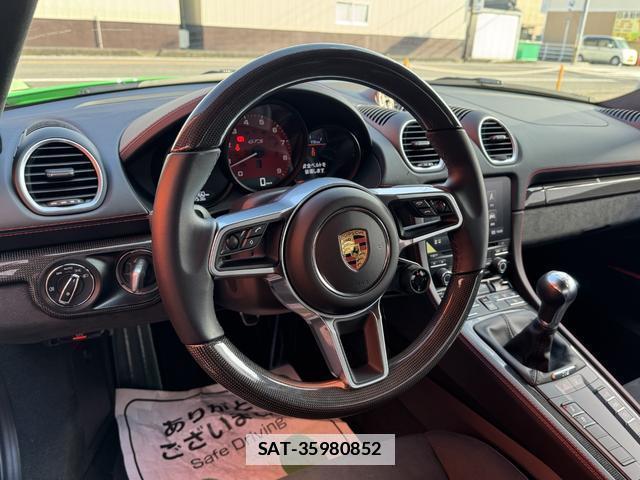 Porsche 718 Cayman 2022-12 7822815-5