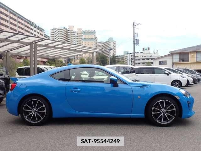 Toyota 86 2019-02 7817492-11