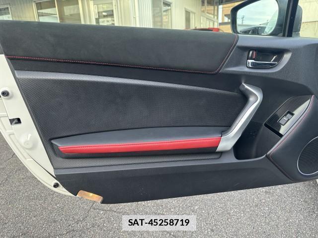 Toyota 86 2020-07 7818487-18