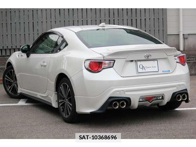 Toyota 86 2013-12 7818489-1