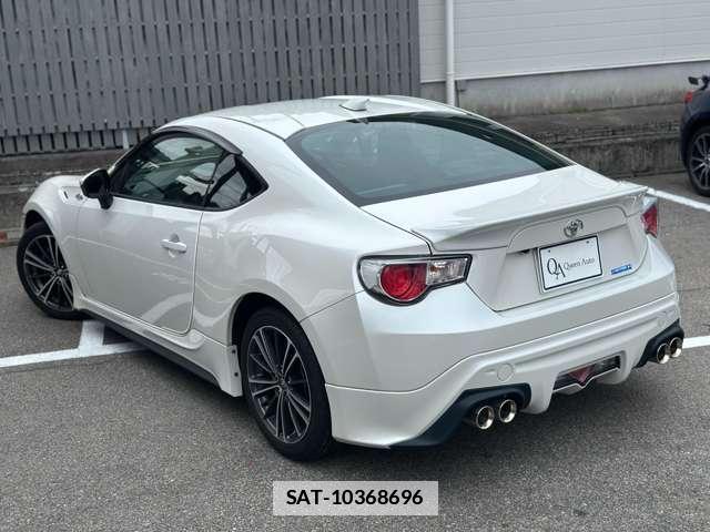 Toyota 86 2013-12 7818489-12