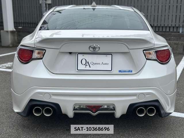 Toyota 86 2013-12 7818489-13