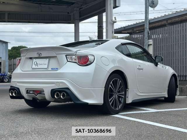Toyota 86 2013-12 7818489-14