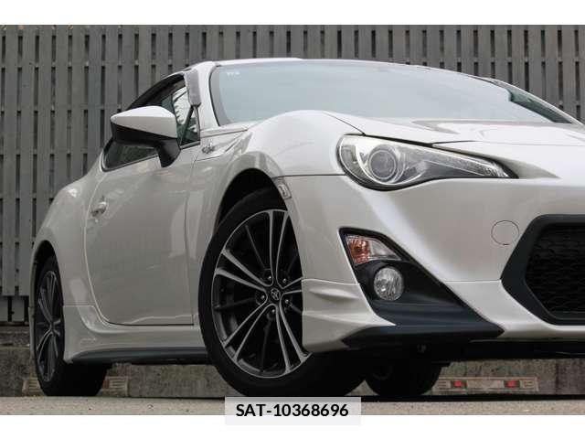 Toyota 86 2013-12 7818489-6