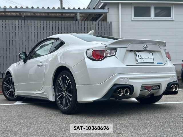 Toyota 86 2013-12 7818489-8