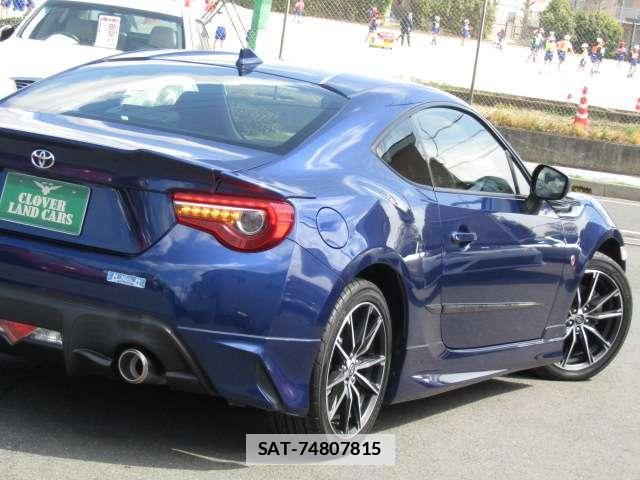 Toyota 86 2017-07 7819571-1