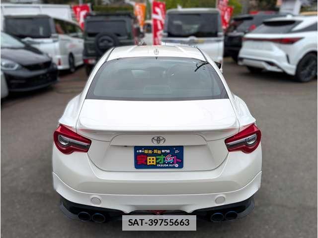 Toyota 86 2016-09 7820037-6