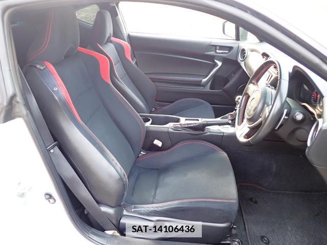 Toyota 86 2012-12 7820409-4