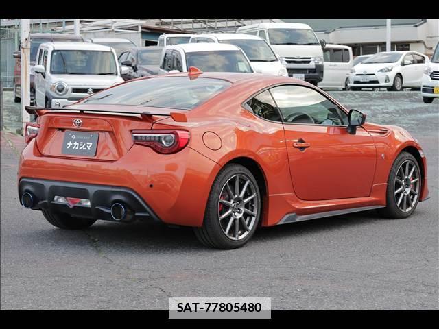 Toyota 86 2018-08 7820464-1