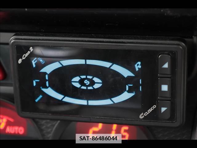 Toyota 86 2012-10 7820477-17