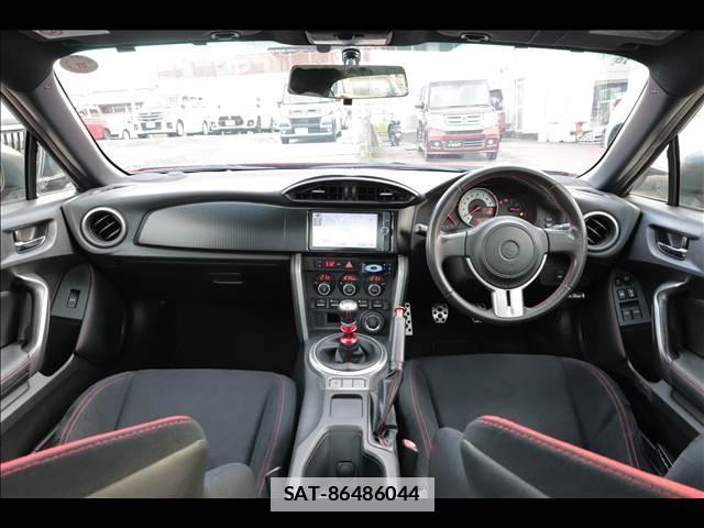 Toyota 86 2012-10 7820477-2