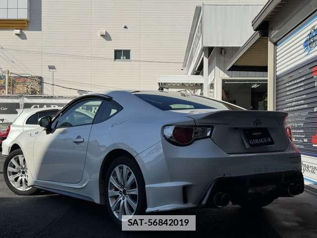 Toyota 86 2012-10 7823160-1