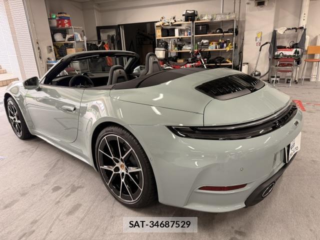 Porsche 911 2025-01 7812917-11