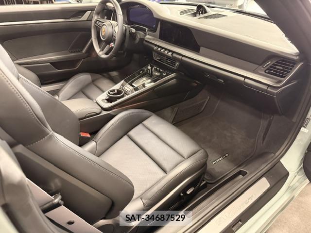 Porsche 911 2025-01 7812917-14
