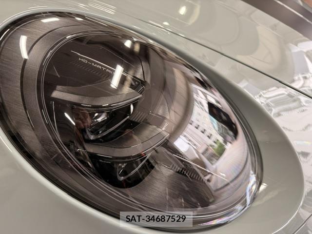 Porsche 911 2025-01 7812917-18