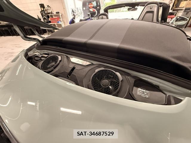 Porsche 911 2025-01 7812917-7