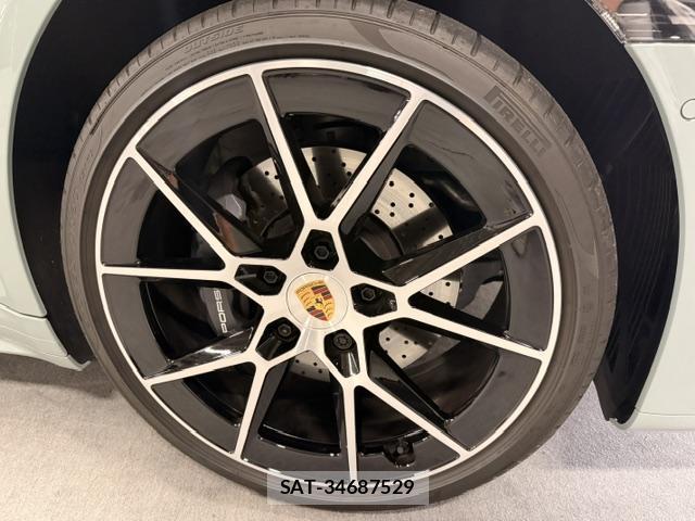 Porsche 911 2025-01 7812917-8