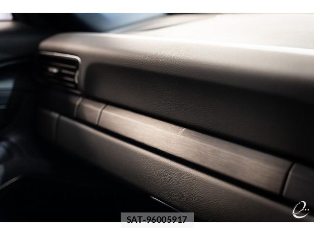Porsche 911 2018-03 7814754-16