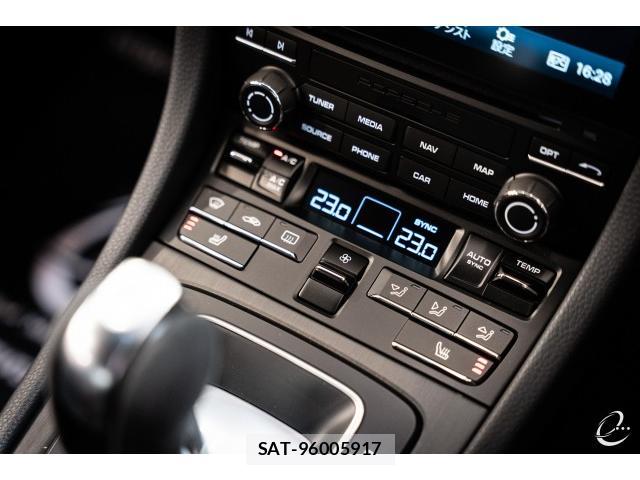Porsche 911 2018-03 7814754-17