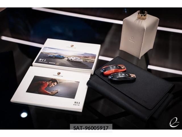 Porsche 911 2018-03 7814754-4