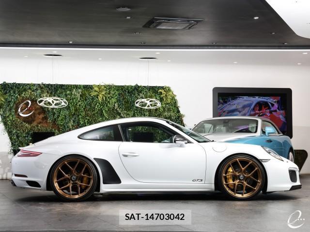 Porsche 911 2017-11 7814764-9