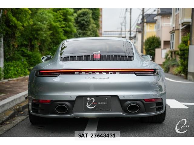 Porsche 911 2019-12 7814808-1