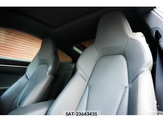 Porsche 911 2019-12 7814808-10